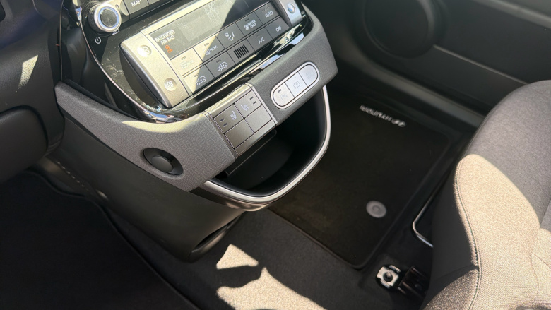 Hyundai INSTER 85kW 02 49kWh 5dr Auto Electric Hatchback
